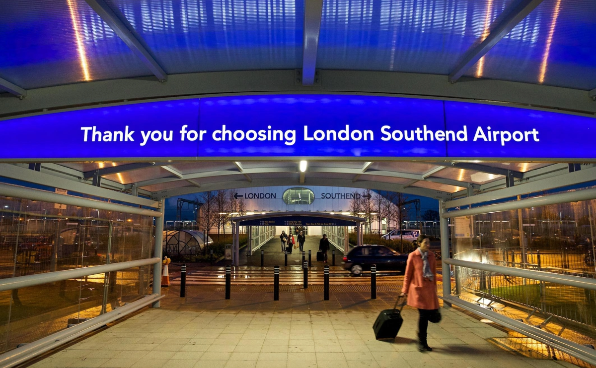 London Southend Airport - Photo 3