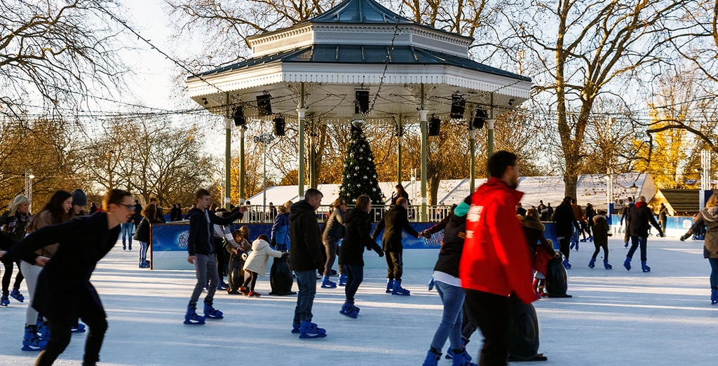 largest open-air ice rink in Hyde Park