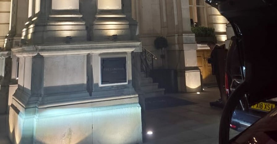 Airport transfer to the Langham hotel