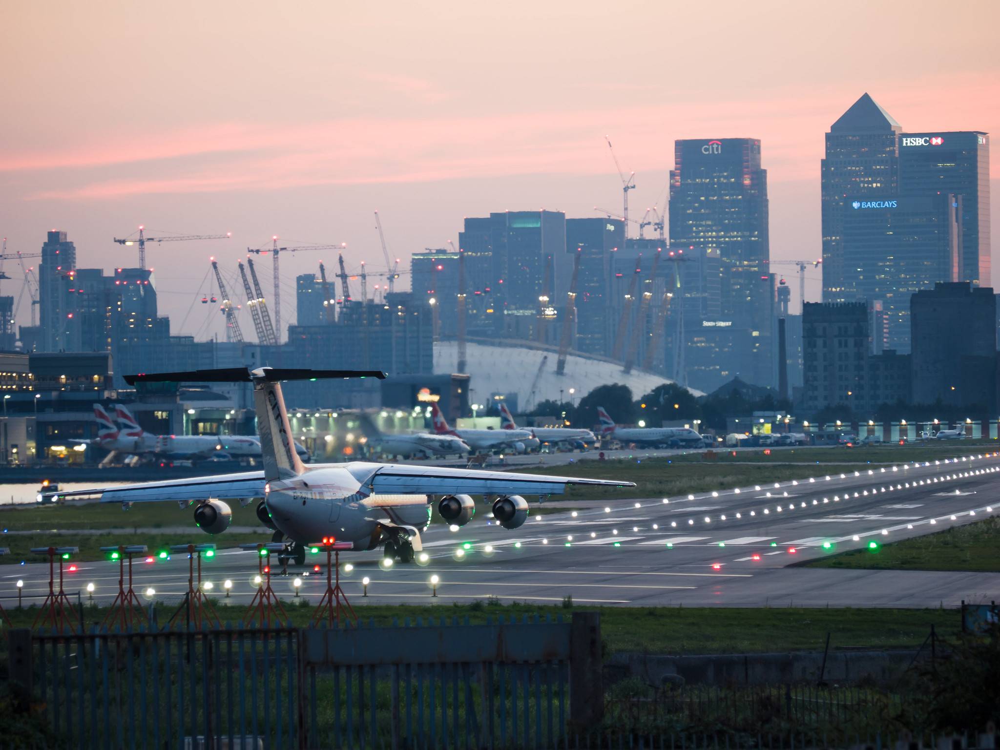 Welcome back video to travellers from London City Airport - London Airport Transfers